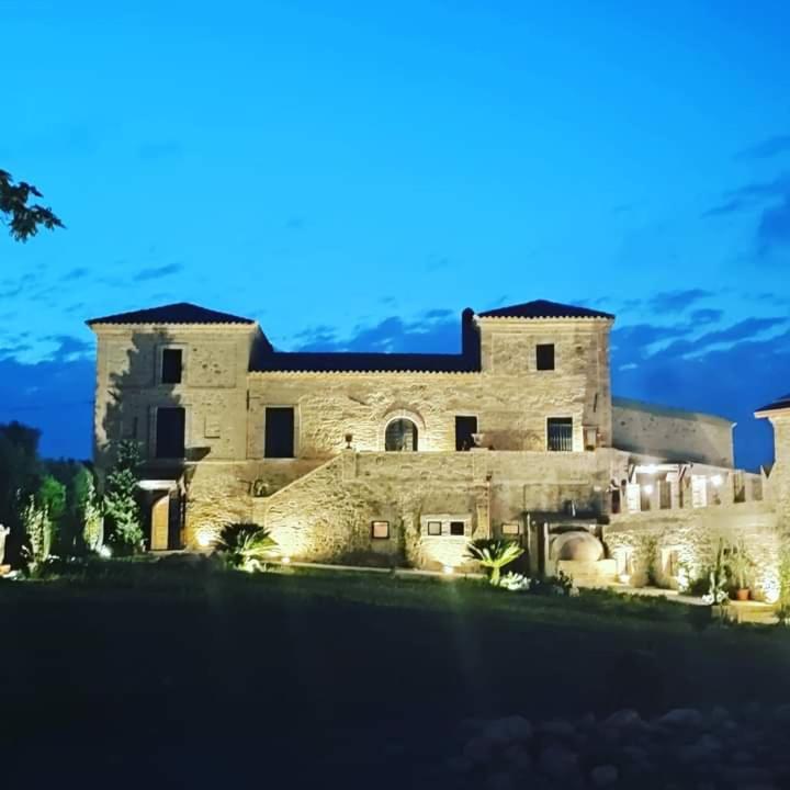 Castello Di Petecciano B&B 莫斯西亚诺·圣安吉罗 外观 照片