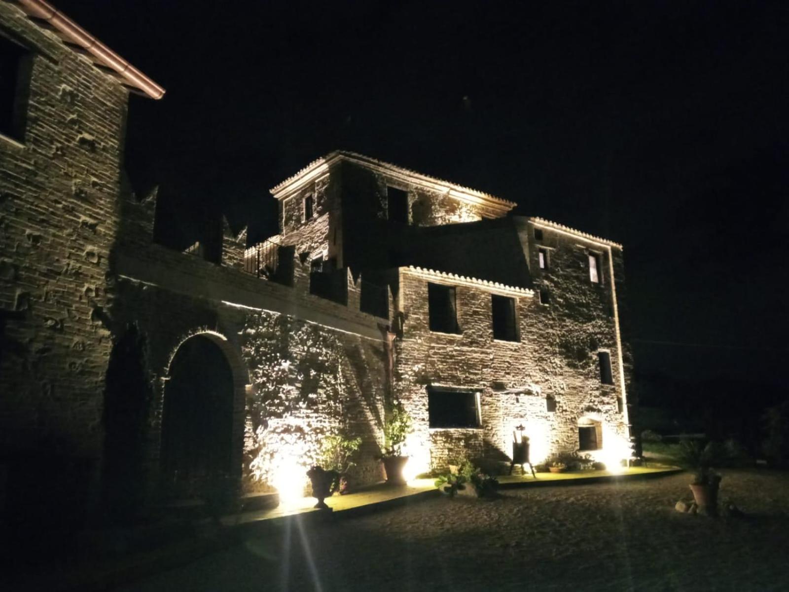 Castello Di Petecciano B&B 莫斯西亚诺·圣安吉罗 外观 照片
