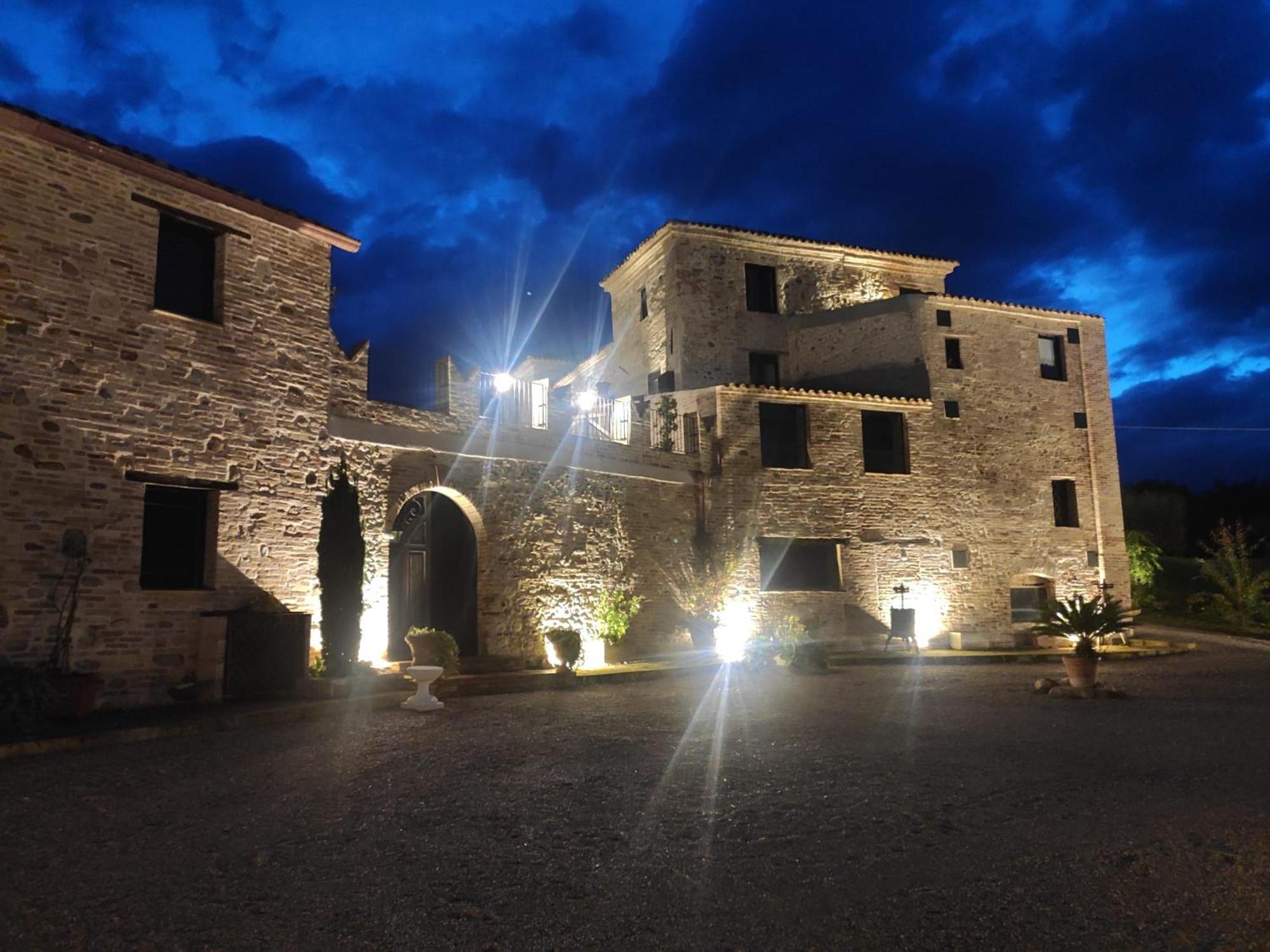 Castello Di Petecciano B&B 莫斯西亚诺·圣安吉罗 外观 照片