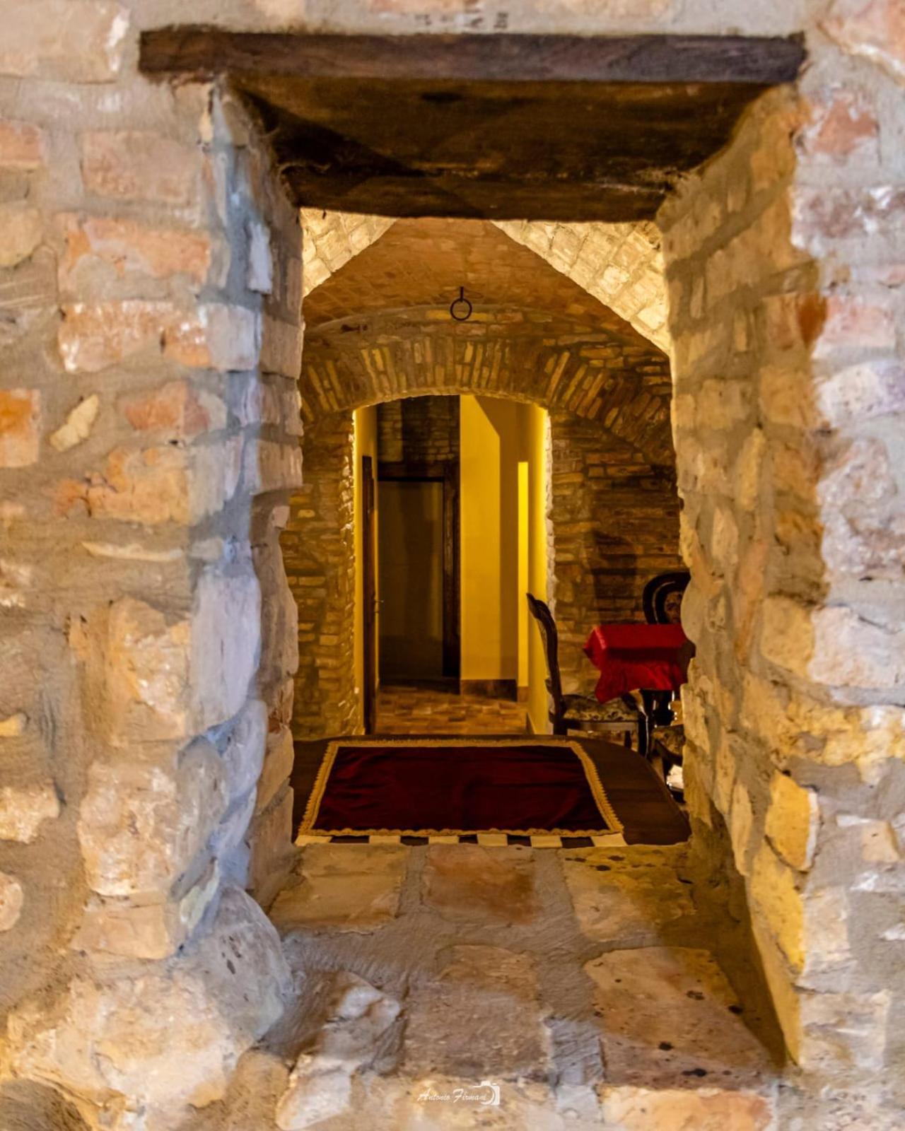 Castello Di Petecciano B&B 莫斯西亚诺·圣安吉罗 外观 照片